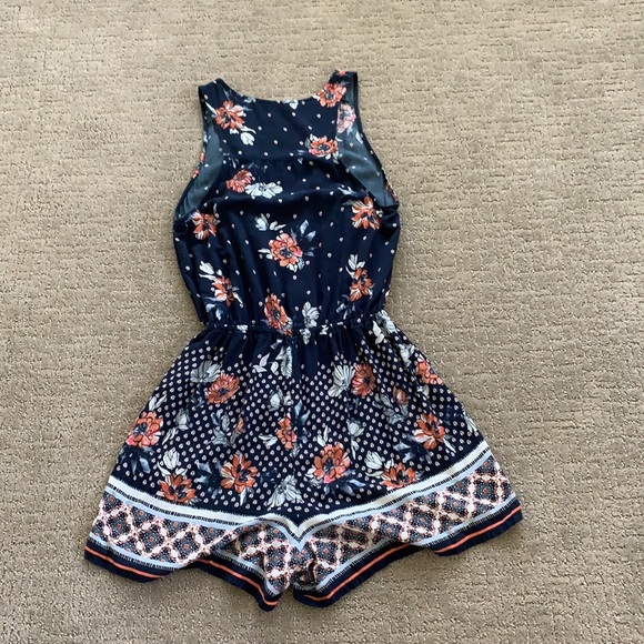 Romper - Picture 4 of 4